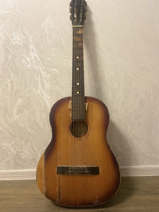 Гитар прадаю на запшасть