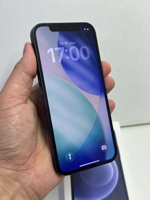 Продаётся Айфон 12 256г