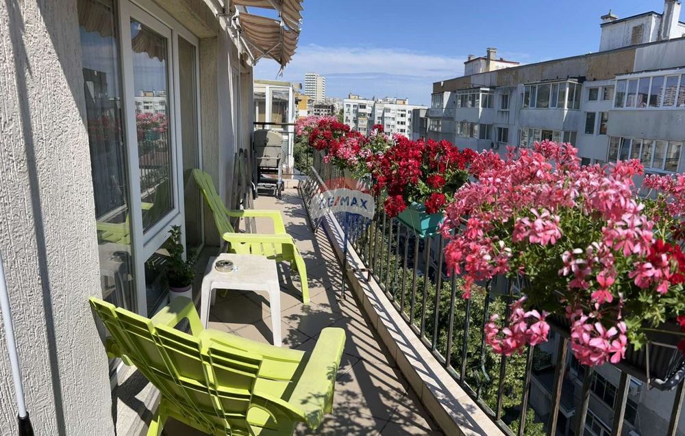 Продава се Тристаен апартамент в Варна, Левски - 100 кв.м за 2405 €/кв.м - Снимка #8