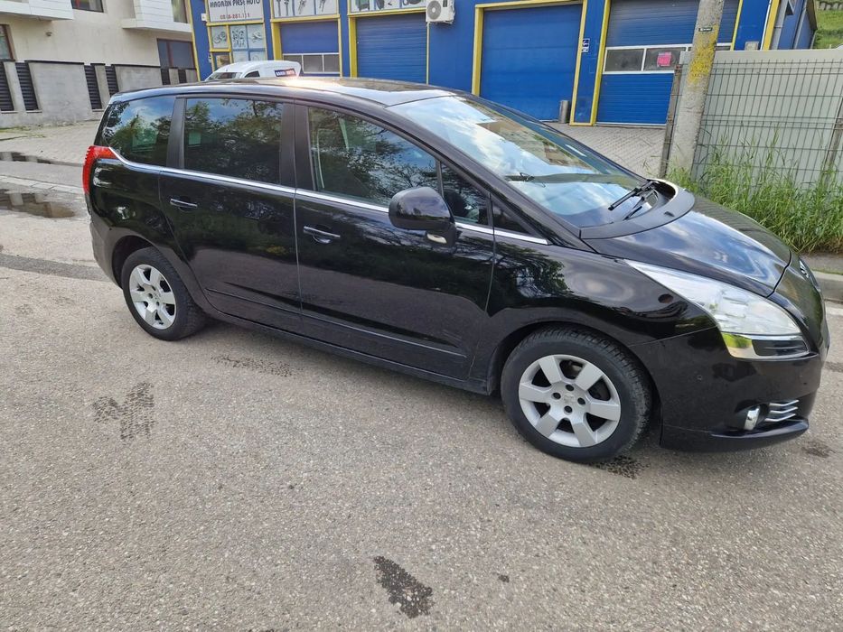 Peugeot 5008 2012 diesel, 4.308 € — imagine 3