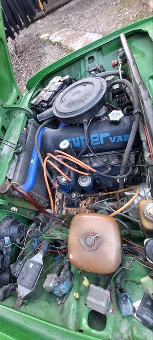 vaz 2103 sotiladi 9 500 min soʻm