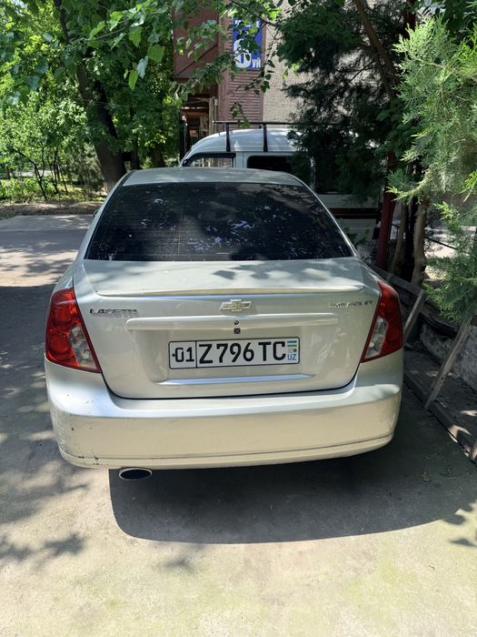 Продается своя машина лассети 2009 года автомат
