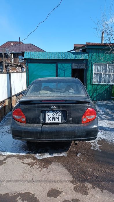 Продам машину Нисан