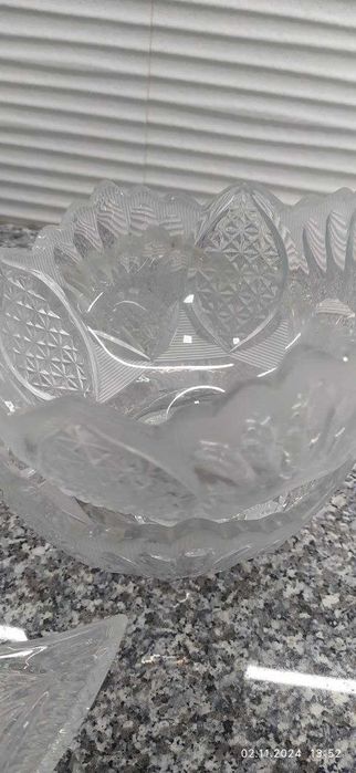 Продам хрустальные вазочки. Не использованные. Цена - 15 000 за штуку