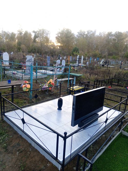 Облагораживание и благоустройства могил