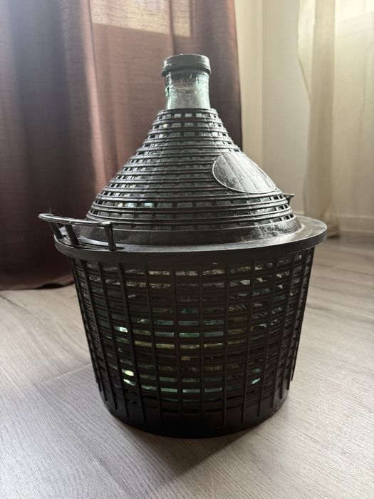 Стъклена дамаджана 15 л