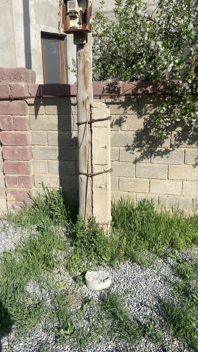 Столб электрически для света