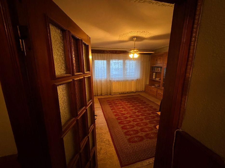 apartament de inchiriat