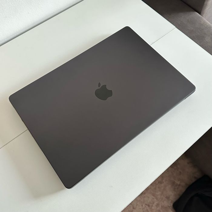 MacBook Pro 16 дюйм/M3 Pro/18gb/512gb