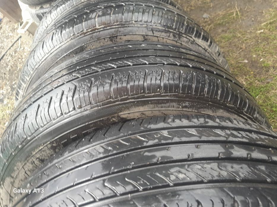 Продам комплект шины 235 65 Р17