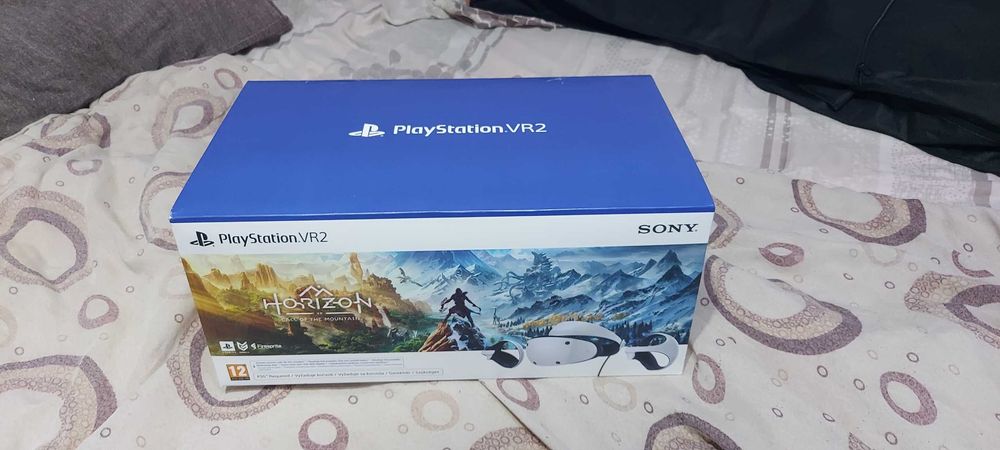 Продавам PS 5 VR2