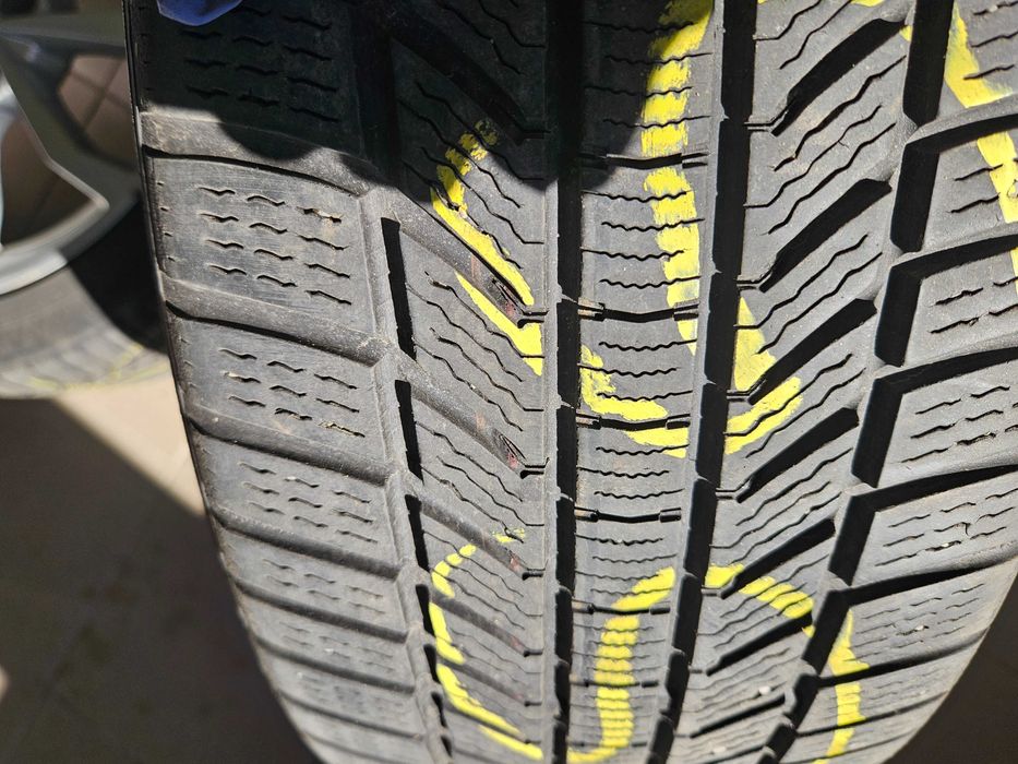 Audi A4 S4 B9 8W jantă aliaj originala R18 8W0601025ED - cauciucuri de iarna continental