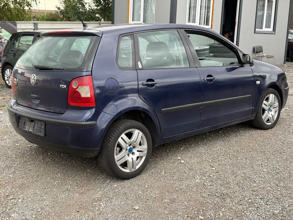 Far Volkswagen dezmembrari VW Polo 9N  an 2004  euro3  cod AMF