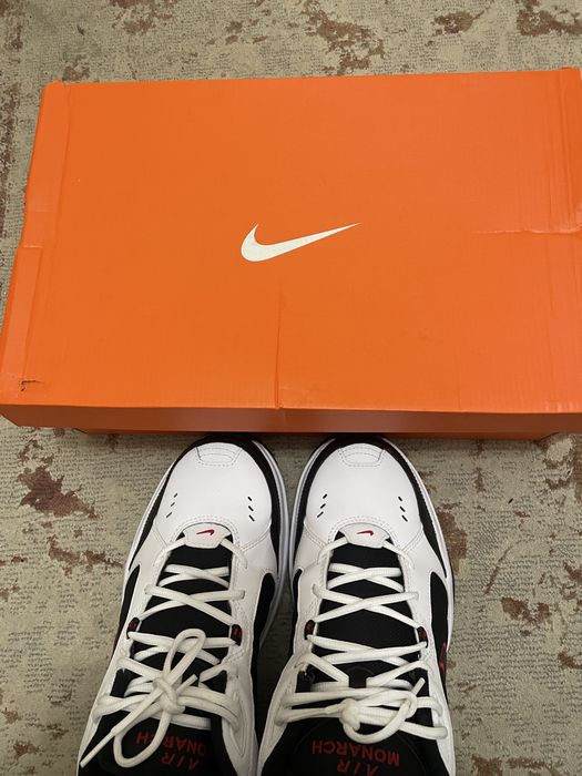 Nike Air Monarch IV