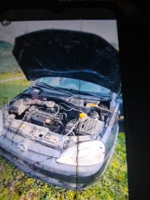 Vând Opel CORSA 1,2 benzina pentru piese