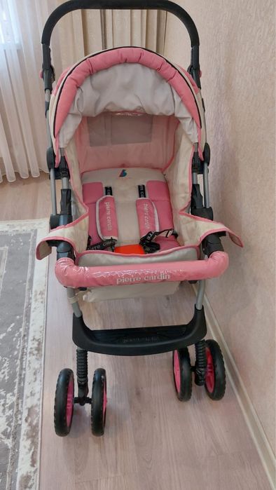 Коляска в отличном состояние