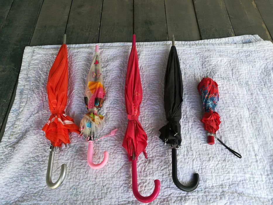 Зонтики детские разные