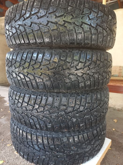 Продам шины Maxxis 205. 65.R- 16