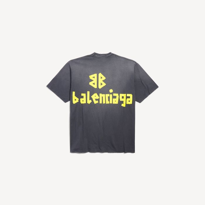 Balenciaga облекло