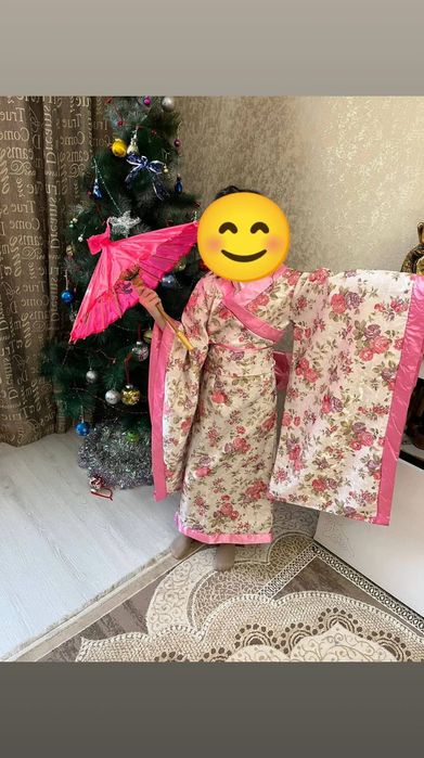 Продам новогодние костюмы