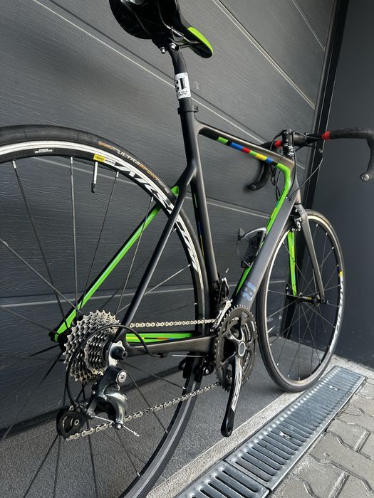 Карбонов шосеен велосипед Intuition 13 Carbon 28” 56см 2x10