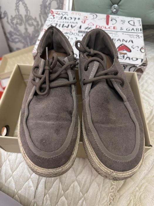 Вся обувь по 2 тыс тг,отдам все за 12 000 тг