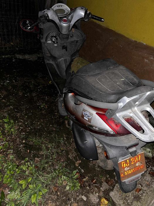 Dezmembrez kimko grande dink 250
Toate piesele disponibile.
Motor
Carb