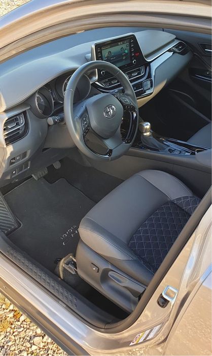 Тойота CHR Toyota CHR 1.2 бензин 2018 година На части!!