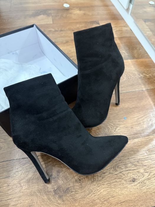 продаю замшевые сапоги