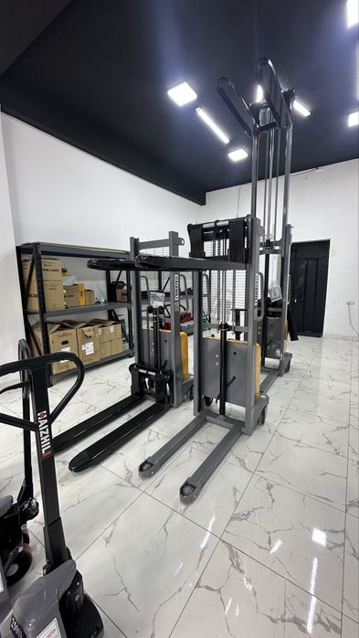 штабелёр полуавтомат 1,5 тонна 1600 мм-3500мм