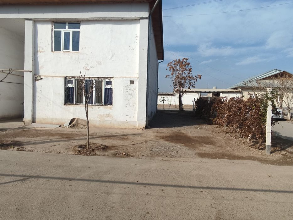 Barcha sharoitlarga ega   2 xonalik uy