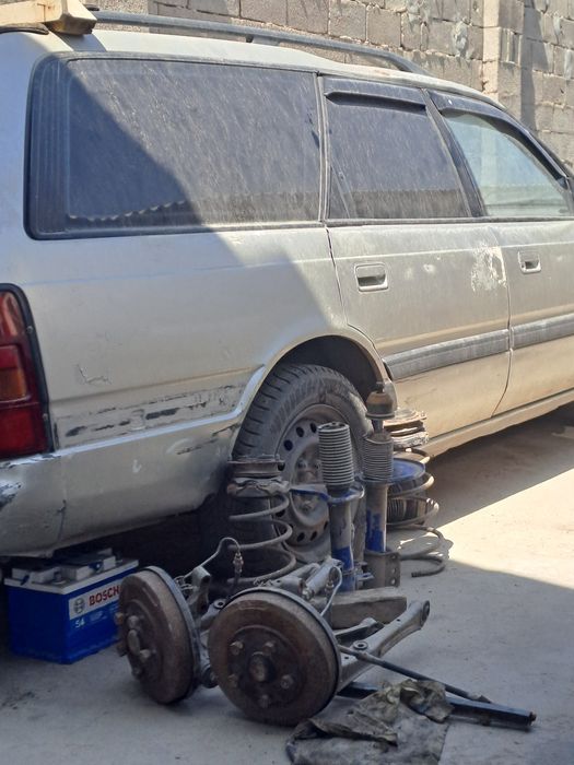 Продам Мазда 626 по запчастям