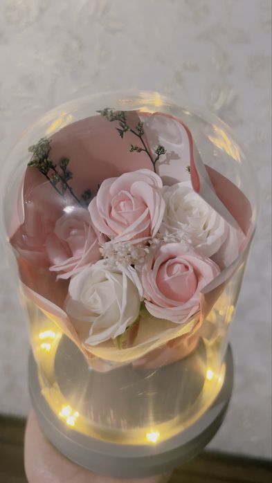 Букет в стеклянной колбе