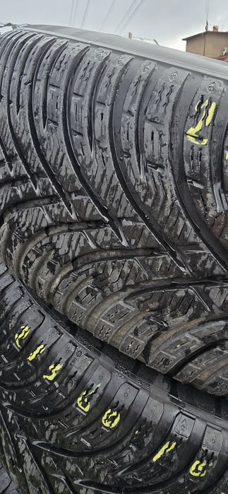 Зимни гуми 205 60 16 2бр - 215 60 16 4бр