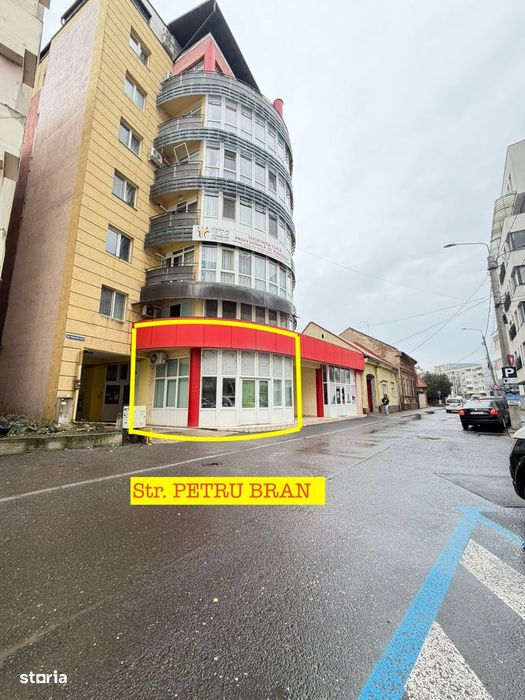 Spațiu ultracentral de închiriat - 33 mp, vitrina stradala