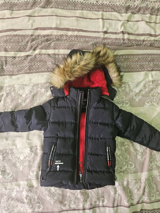 Geaca mar 86 in stare foarte buna