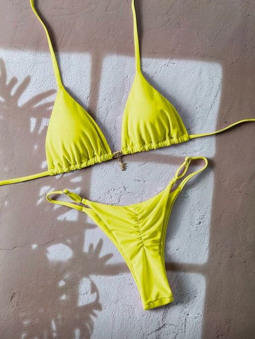 Бански половинки и цял