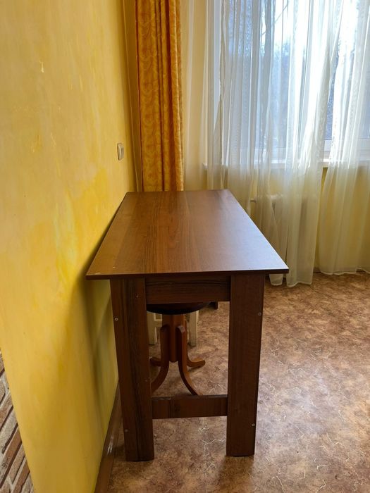 Продам стол хорошем состоянии
