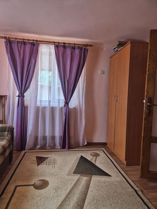 Vând casă complet mobilată,  în Sângeru,  județul Prahova.