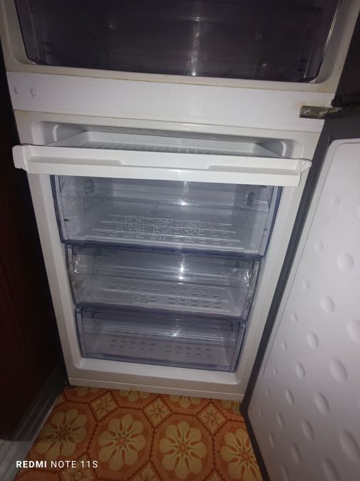 Срочно продам холодильник BEKO