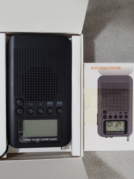 Schimb sau vând radio de buzunar