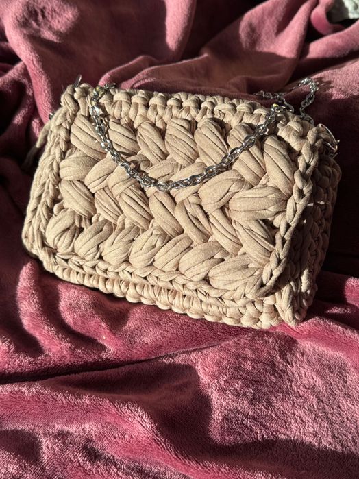 Ръчно плетена дамска чанта