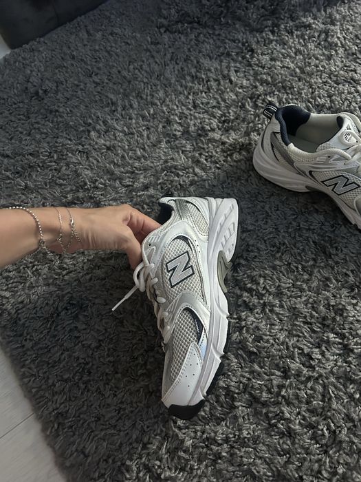 Adidasi dama New Balance 530
