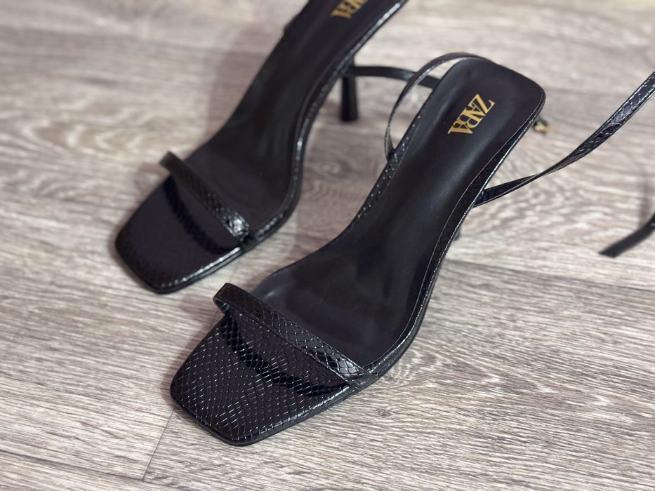 Туфли zara 38 размера новые