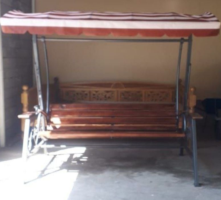 КАЧЕЛИ продаётся СОСТОЯНИЯ КАК новый