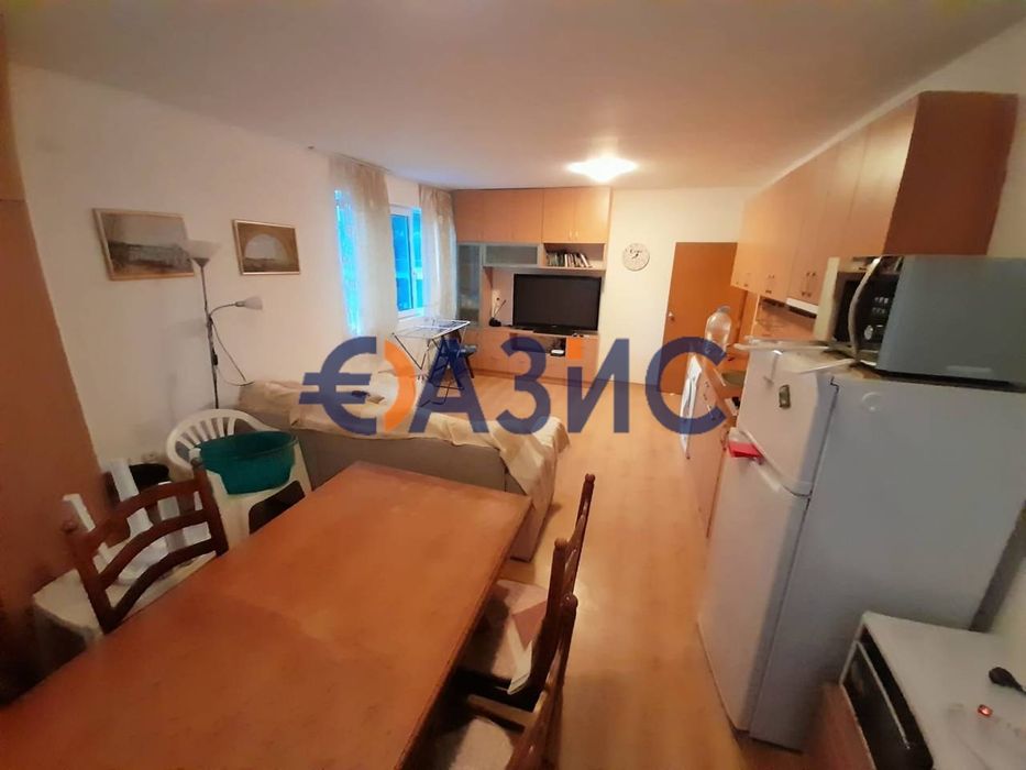 Продава се Двустаен апартамент в к.к. Слънчев бряг - 70 кв.м за 965 €/кв.м - Снимка #6