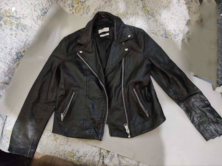 Куртки фирменные и шубки недорого в отличном состоянии