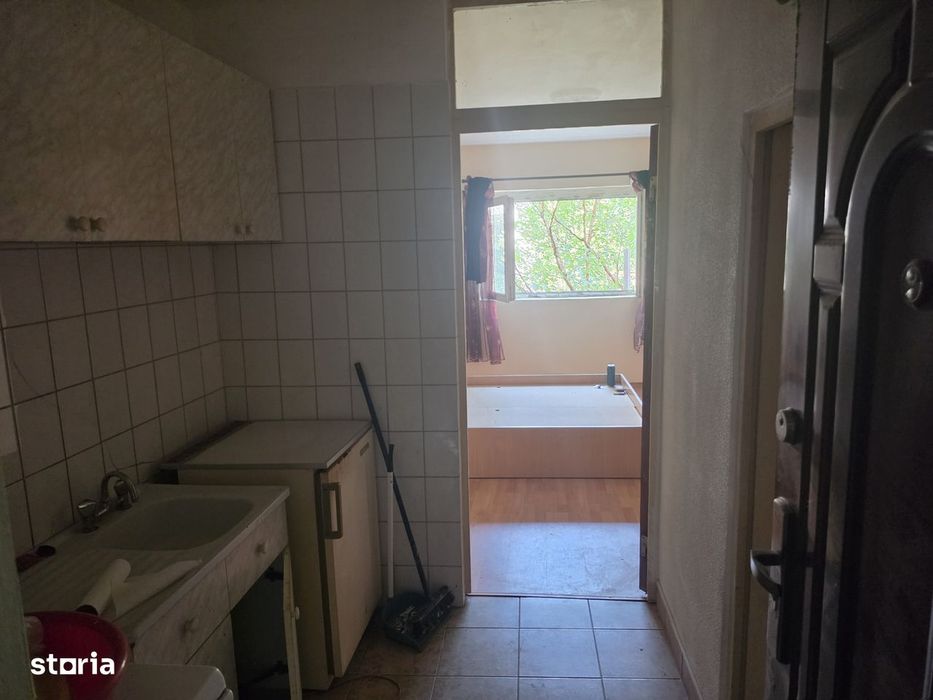 Vanzare garsoniera Fizicienilor sector 3