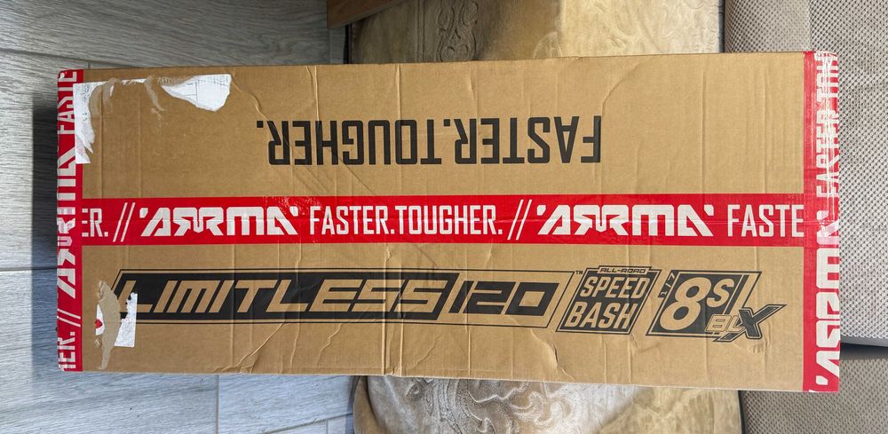 ARRMA LIMITLESS 8S BLX 4X4 Speed Machine RTR, 193km/h - sigilata
