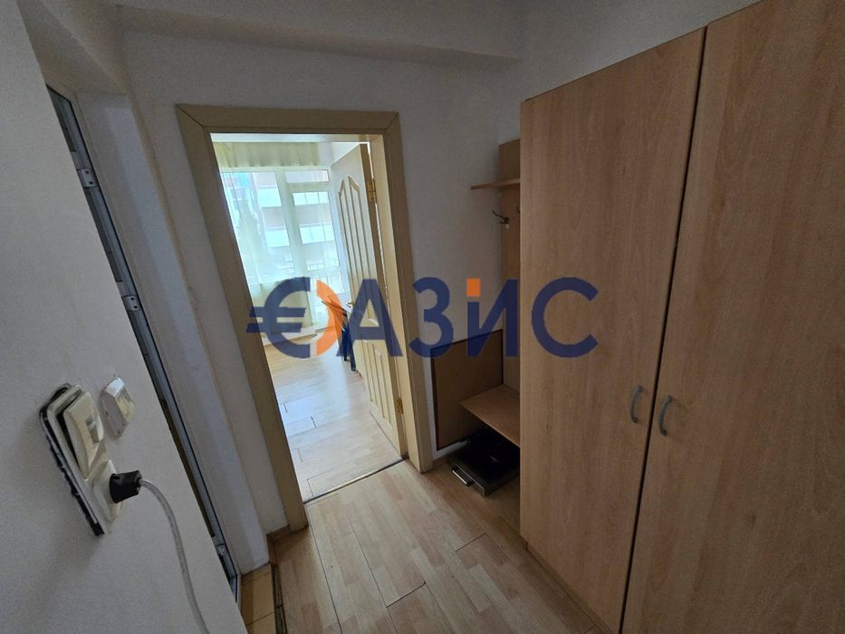 Продава се Двустаен апартамент в к.к. Слънчев бряг - 60 кв.м за 925 €/кв.м - Снимка #5